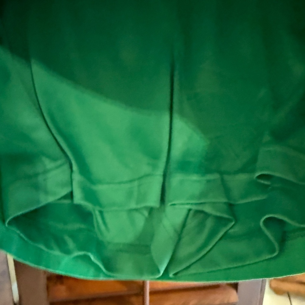 LIMITED TIME: 3 FOR $30. , GREEN SKORT, LP - Picture 4 of 7